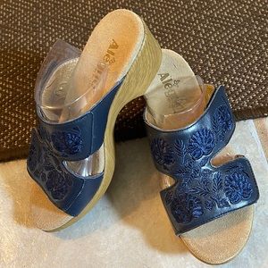 Algeria Sandals (NEW)